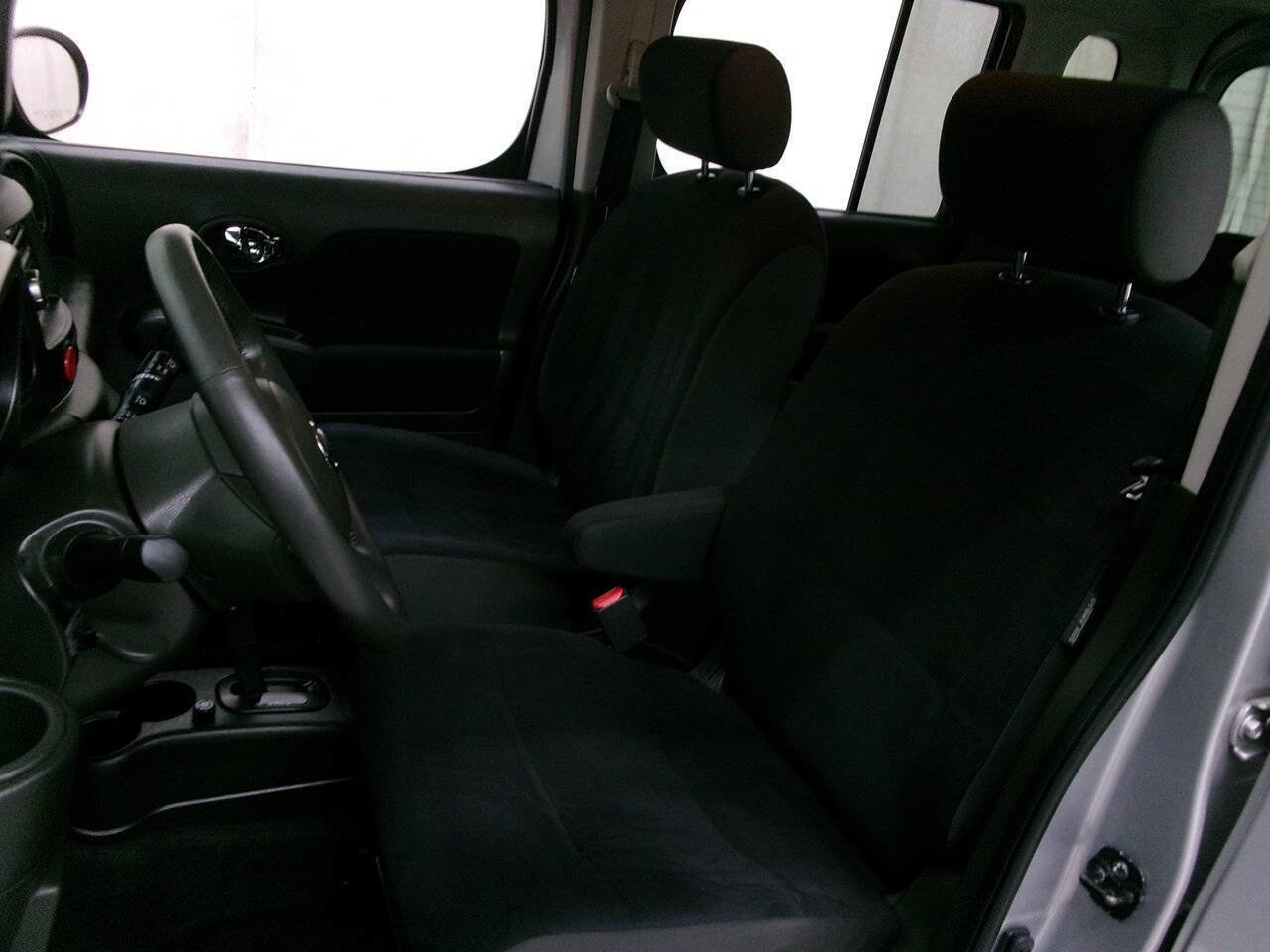 Used 2010 Nissan Cube 1.8 S w/ Interior Illumination Pkg FWD image 17