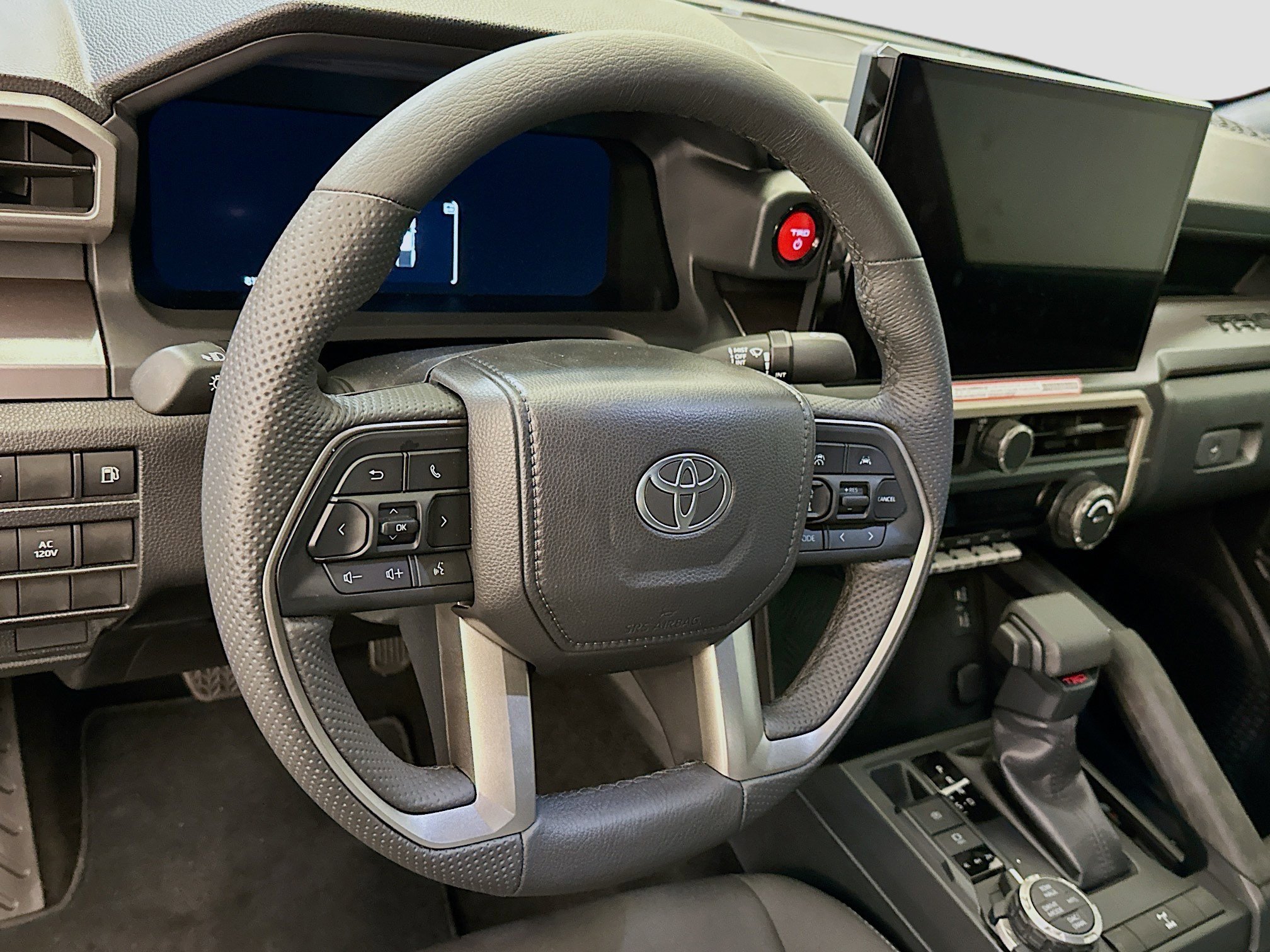 Used 2025 Toyota Tacoma TRD Off-Road AWD/4WD image 18