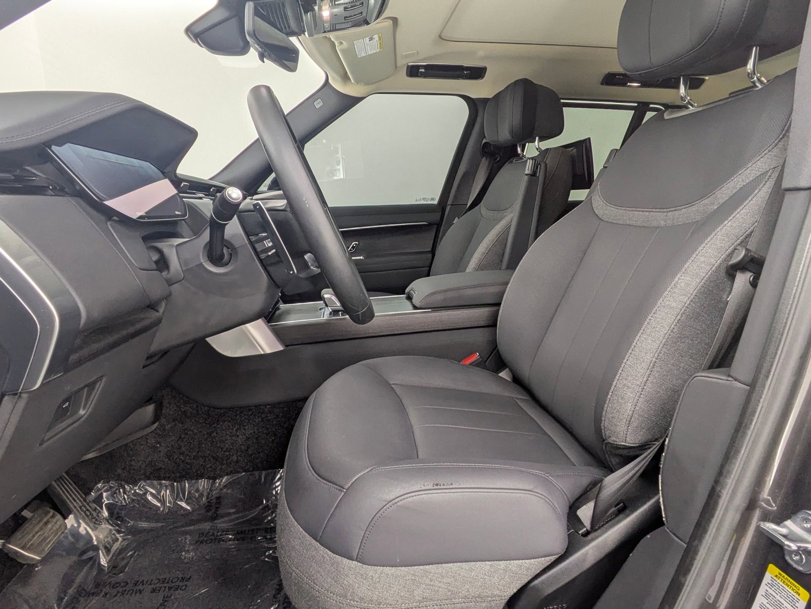 Used 2023 Land Rover Range Rover First Edition AWD/4WD image 5
