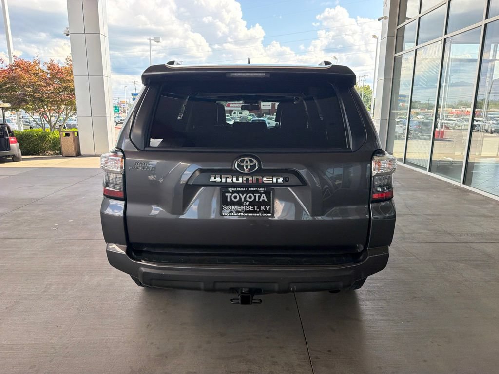 Certified 2018 Toyota 4Runner TRD Off-Road Premium w/ TRD Performance Package AWD/4WD image 4