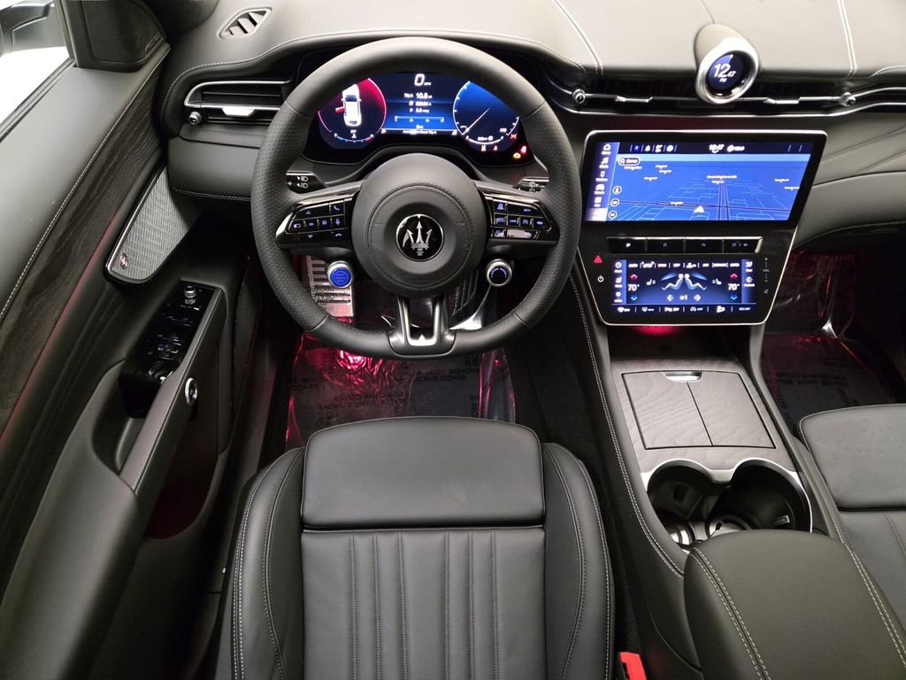 New 2025 Maserati Grecale Modena image 19