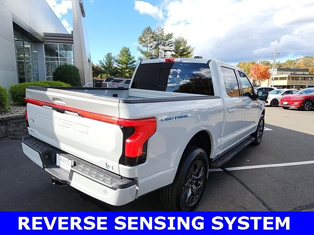 Used 2024 Ford F150 Lightning Lariat image 3