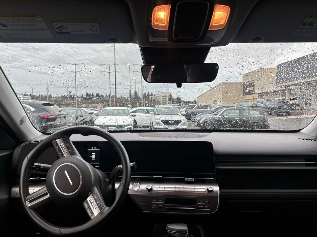 Certified 2025 Hyundai Kona SEL image 6