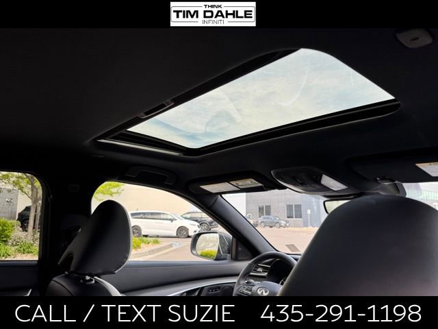 Certified 2025 INFINITI QX55 Luxe w/ Cargo Package AWD/4WD image 18