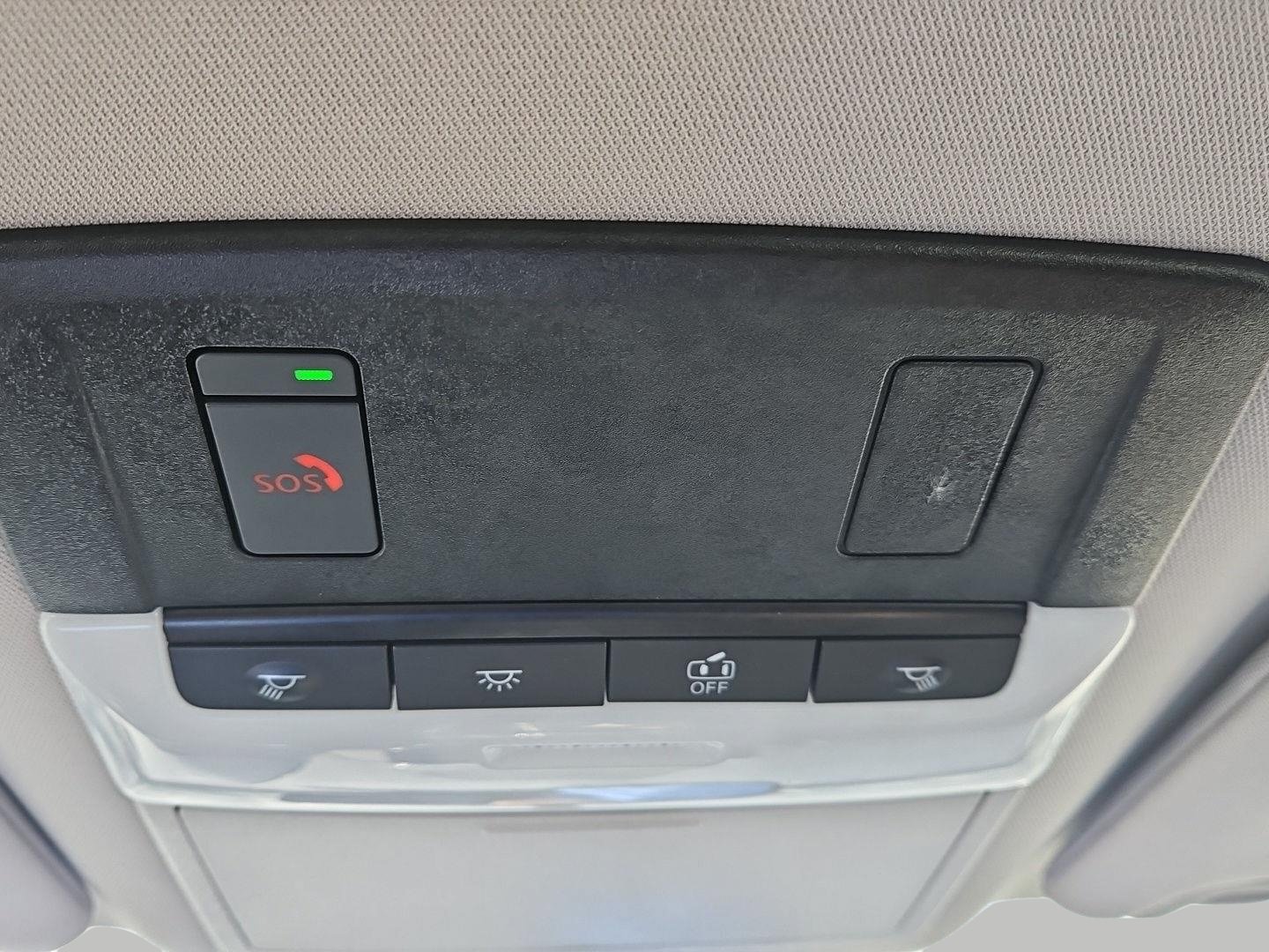 Used 2025 Nissan Altima 2.5 SV FWD image 24