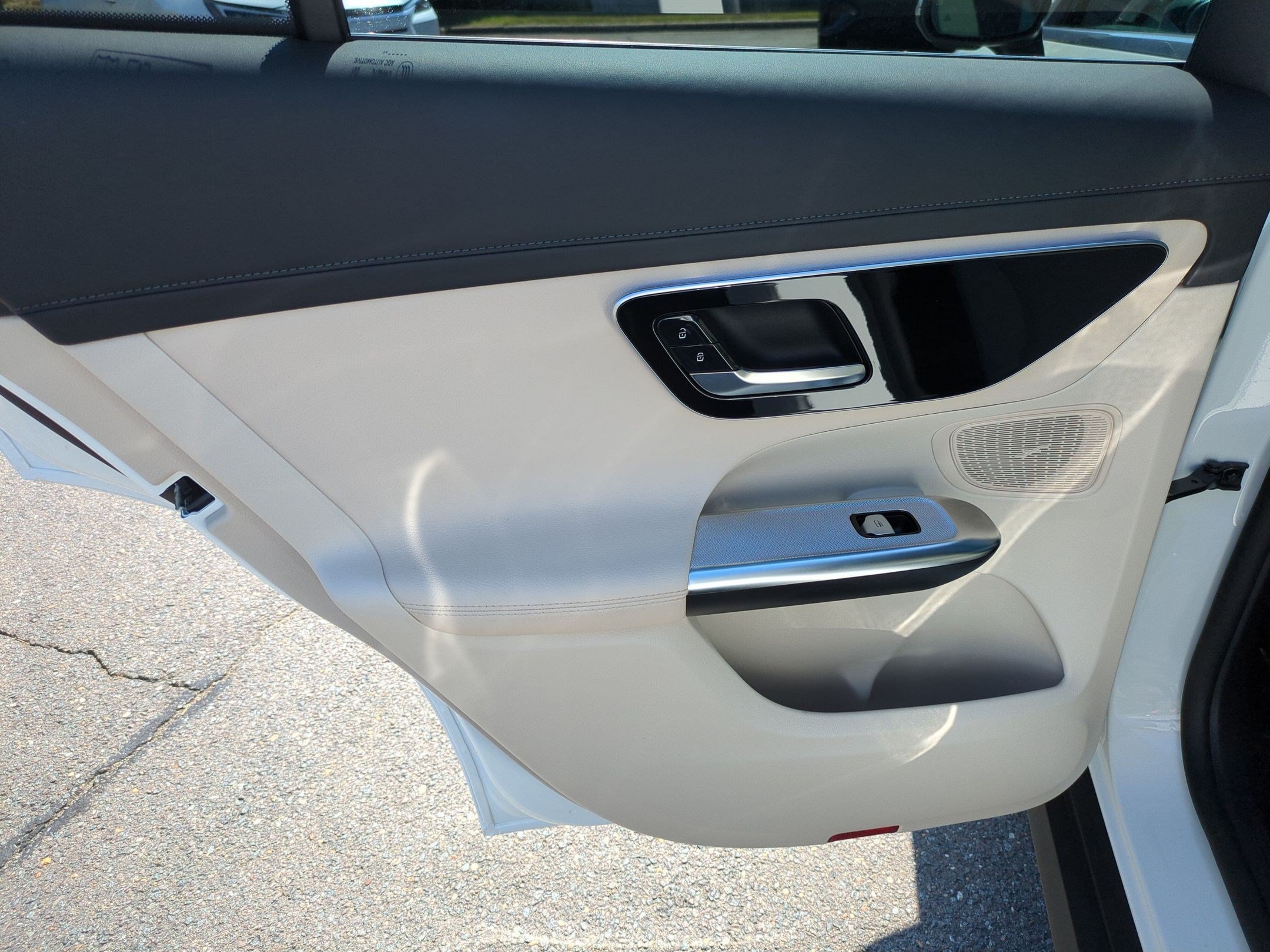Certified 2023 Mercedes-Benz GLC 300 4MATIC image 29