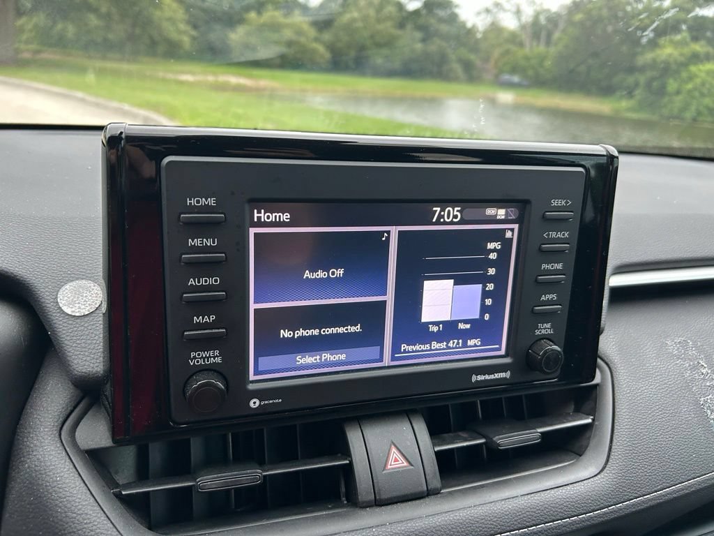 Used 2022 Toyota RAV4 XLE FWD image 25
