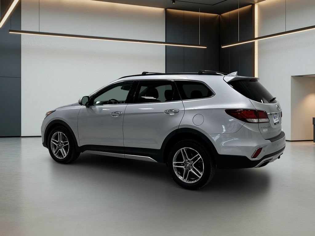 Used 2017 Hyundai Santa Fe Limited AWD/4WD image 3