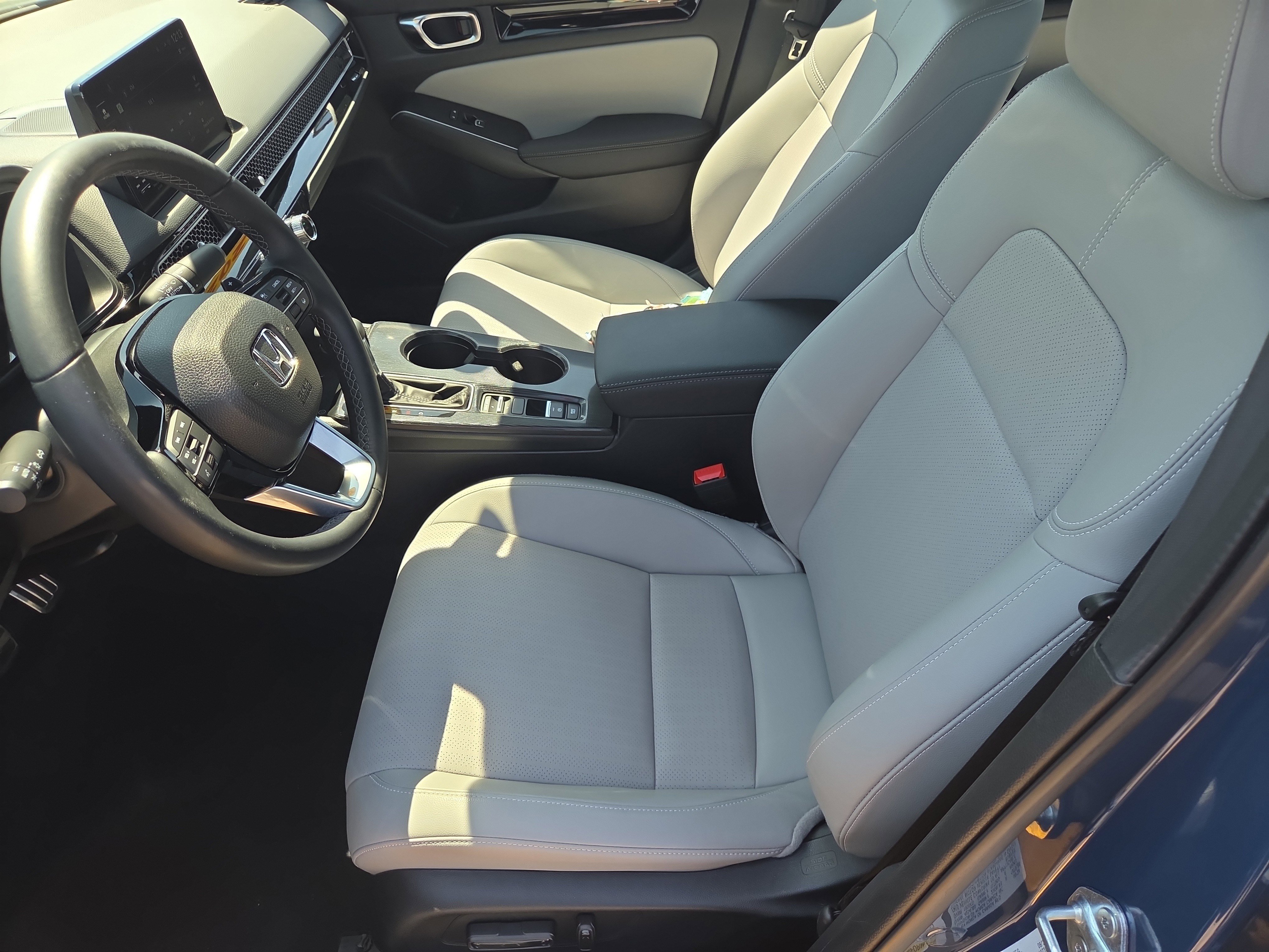 Used 2025 Honda Civic Sport Touring image 5