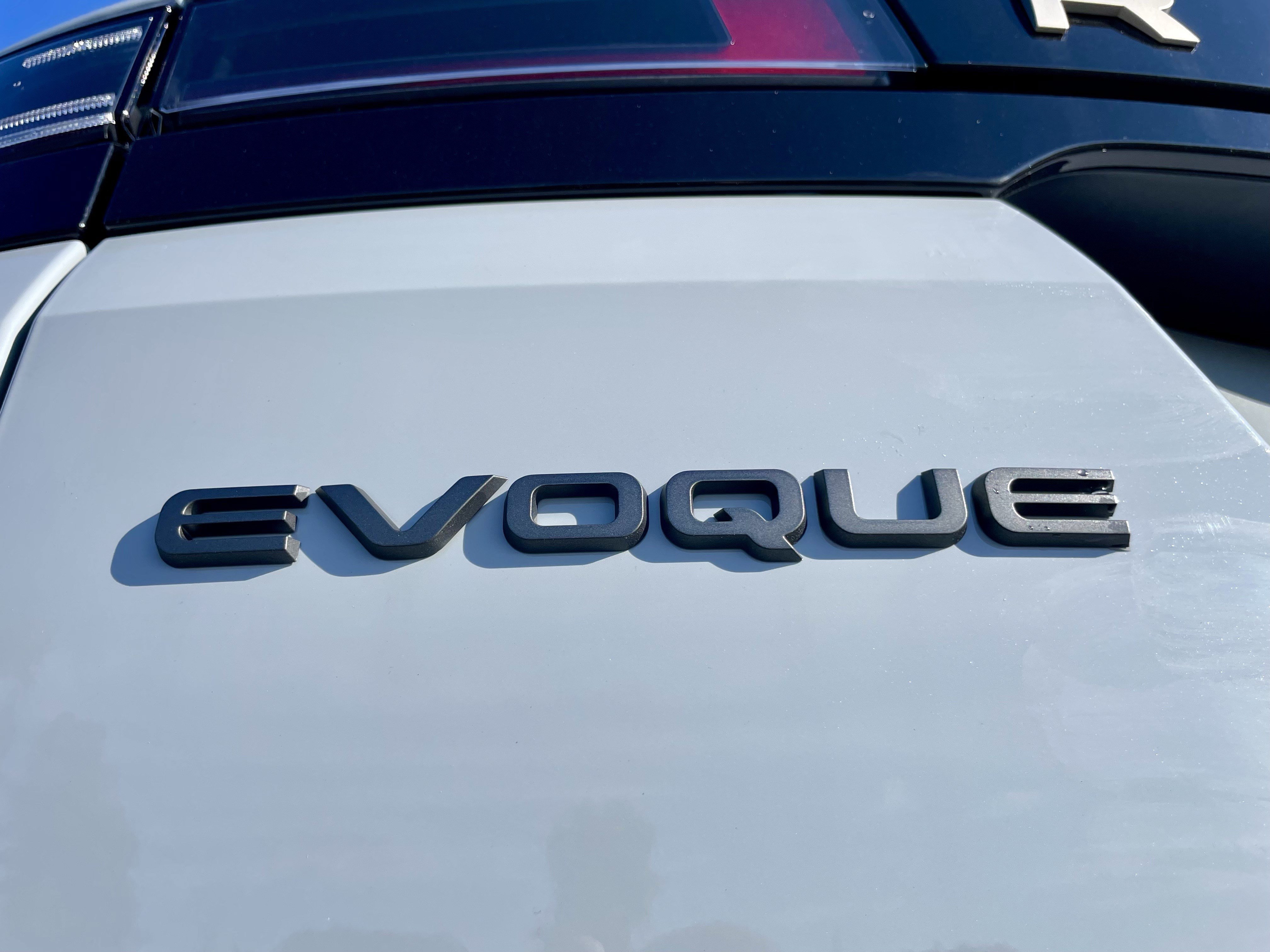 New 2026 Land Rover Range Rover Evoque Hoxton AWD/4WD image 34