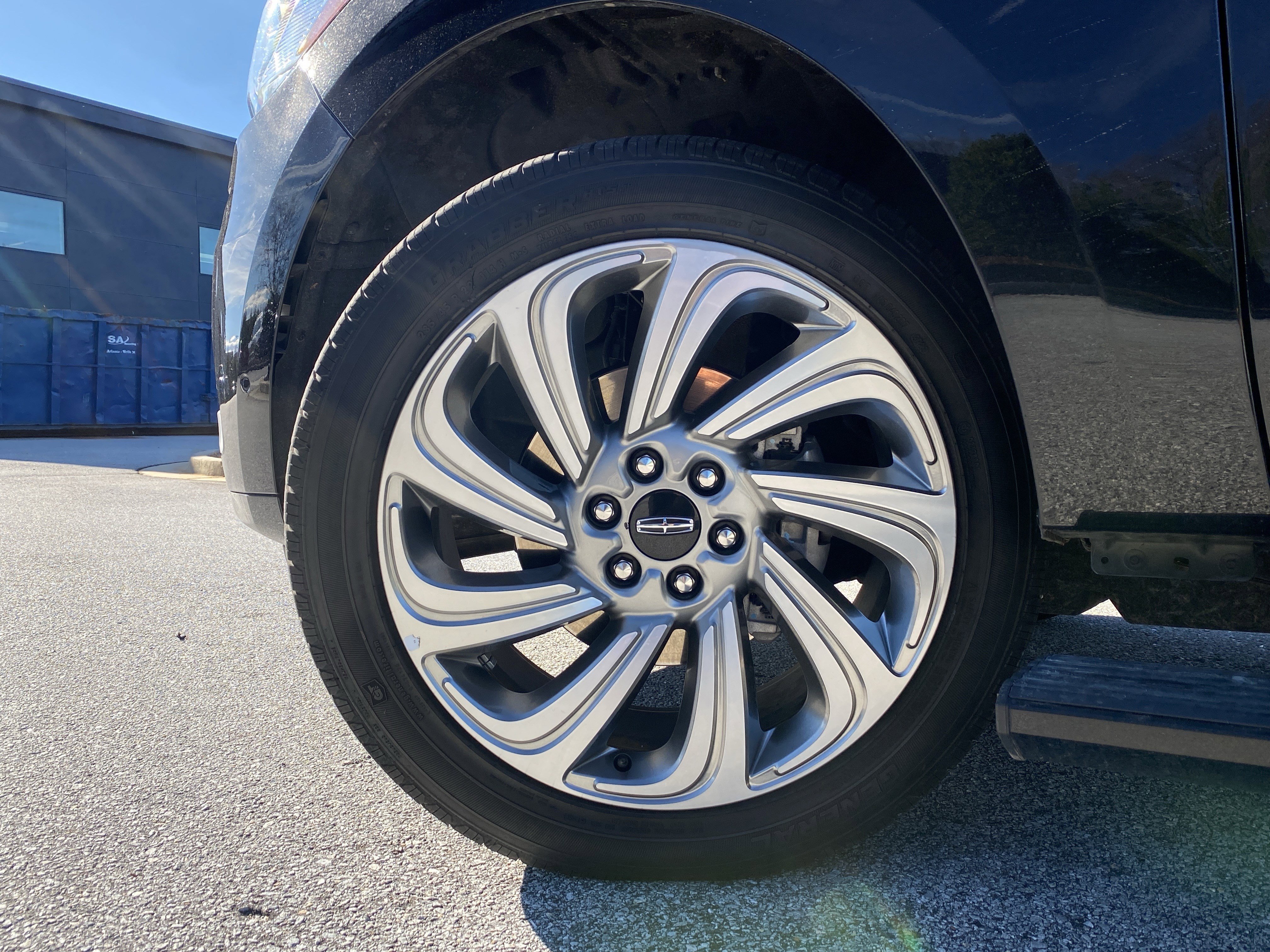 Used 2024 Lincoln Navigator L 4WD image 17