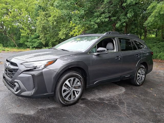 Certified 2025 Subaru Outback Premium AWD/4WD image 4