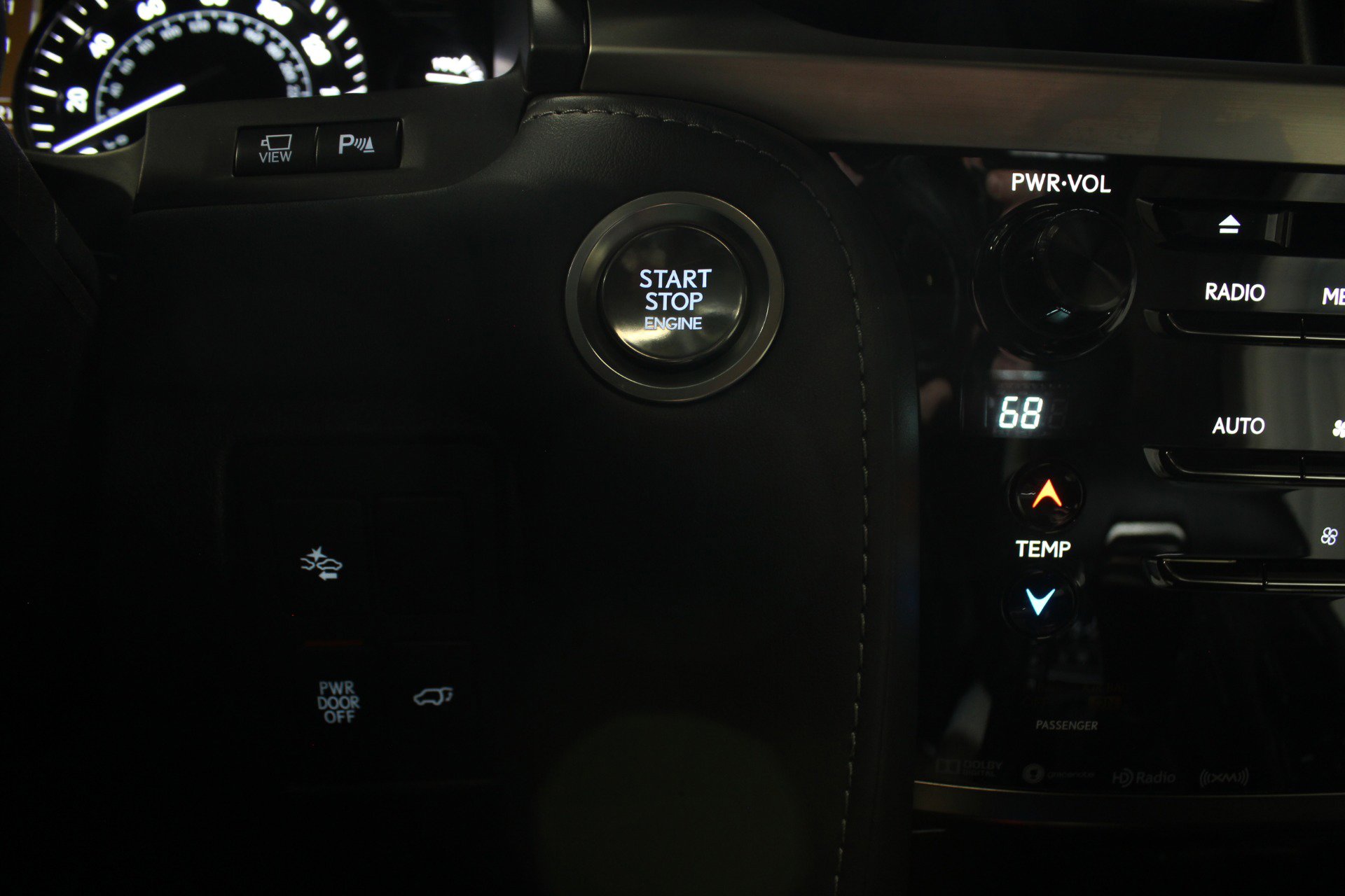 Used 2019 Lexus LX 570 Three-Row Inspiration Series w w/ Inspiration Series image 71