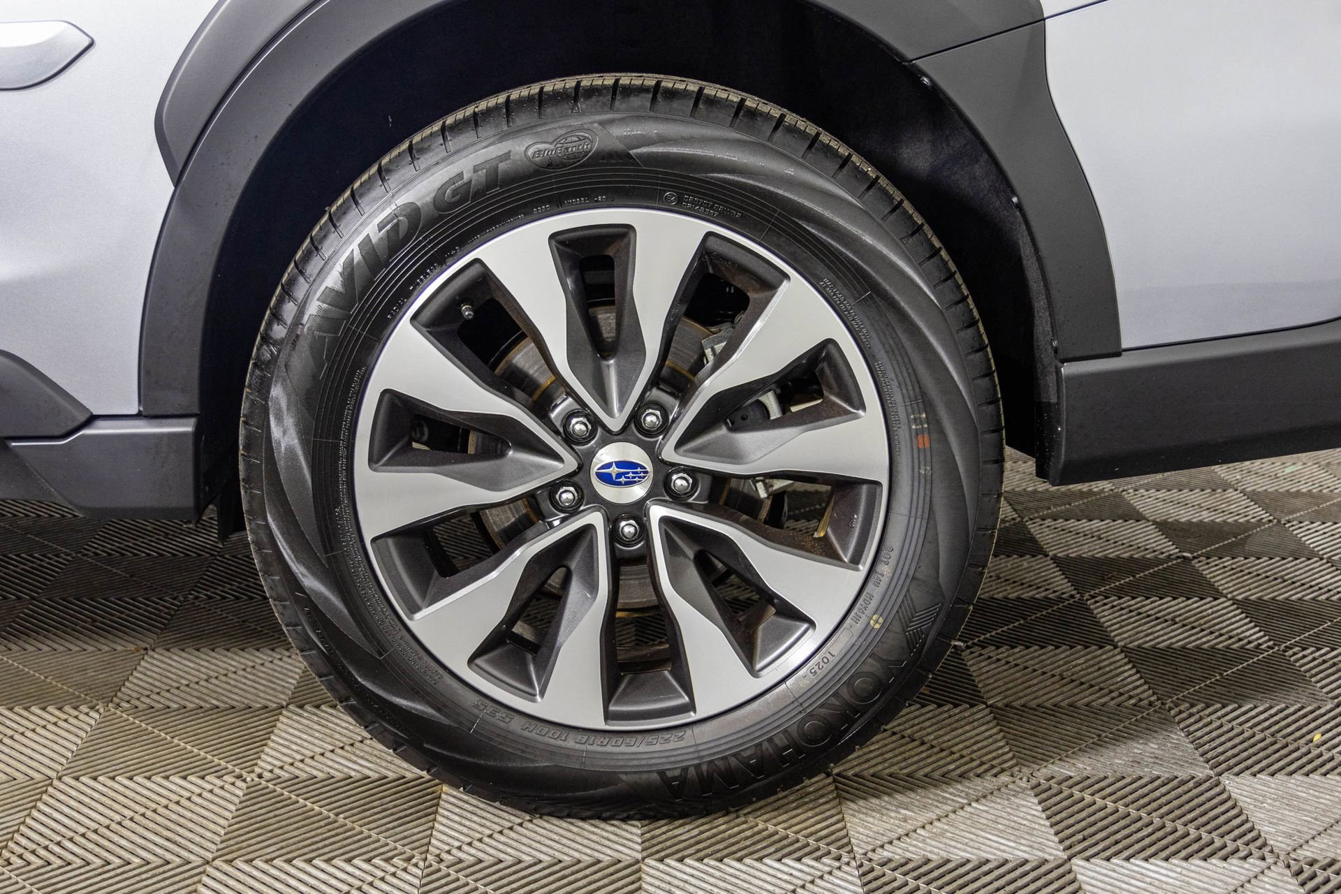 Used 2025 Subaru Outback Touring XT AWD/4WD image 54