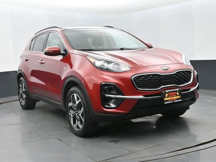 Used 2020 Kia Sportage EX w/ Option Group 15 AWD/4WD image 2