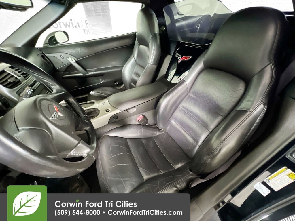 Used 2005 Chevrolet Corvette Convertible w/ Preferred Equipment Group image 21