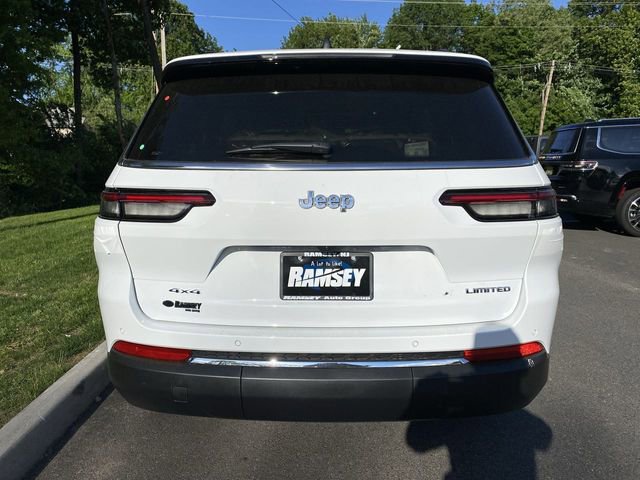 Used 2023 Jeep Grand Cherokee L Limited AWD/4WD image 6
