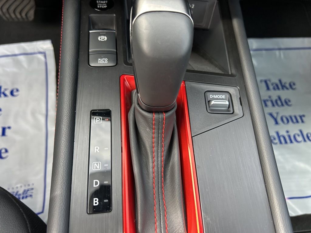 Used 2025 Nissan Kicks SR FWD image 29