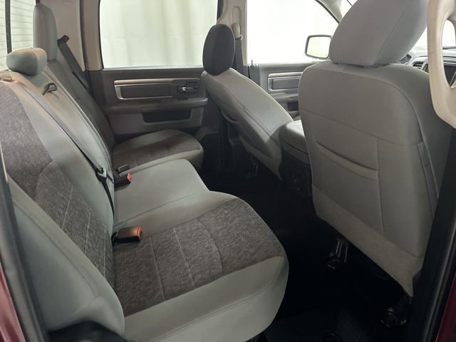 Used 2017 RAM 1500 Classic SLT w/ SLT Plus D￩cor Group image 18