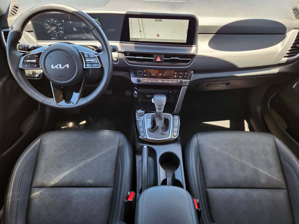 Certified 2025 Kia Seltos EX AWD/4WD image 9