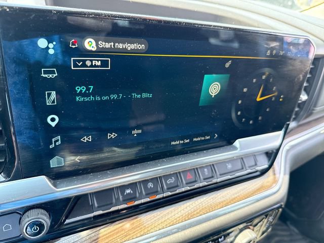 Used 2023 Chevrolet Silverado 1500 LT AWD/4WD image 16