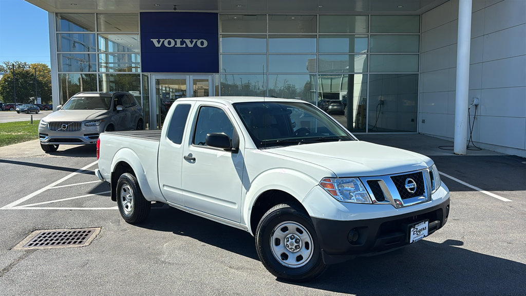 Used 2018 Nissan Frontier S RWD image 2