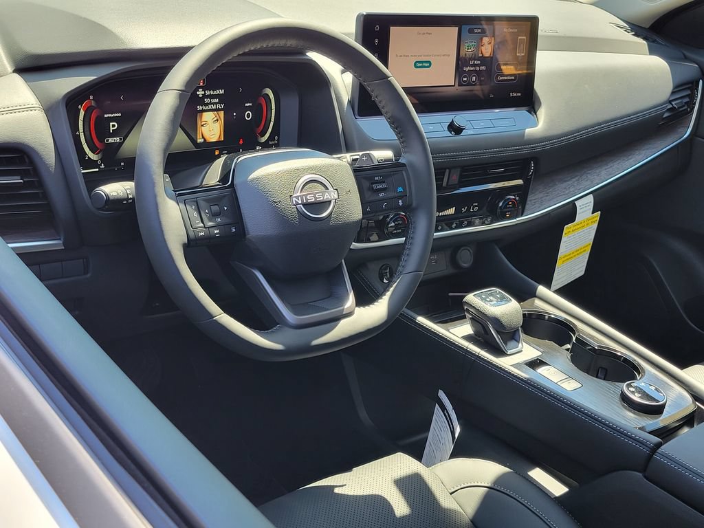 New 2026 Nissan Rogue Platinum AWD/4WD image 4
