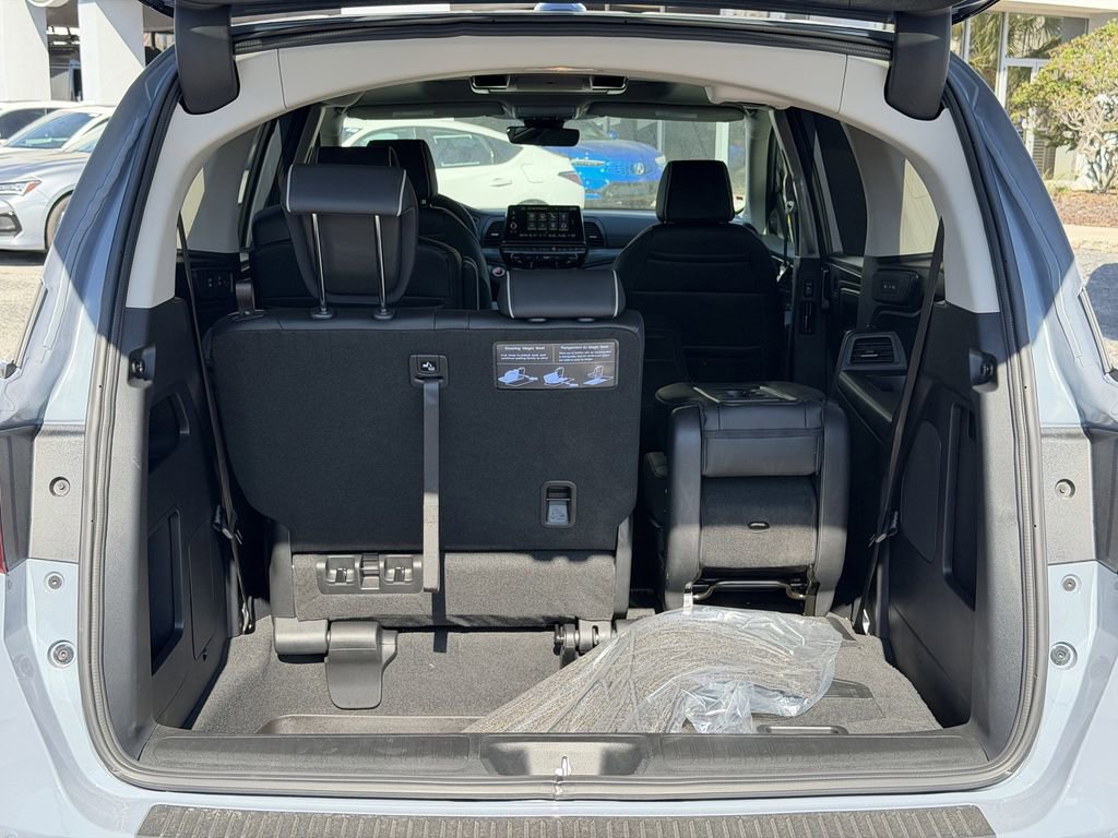 New 2026 Honda Odyssey Elite image 9