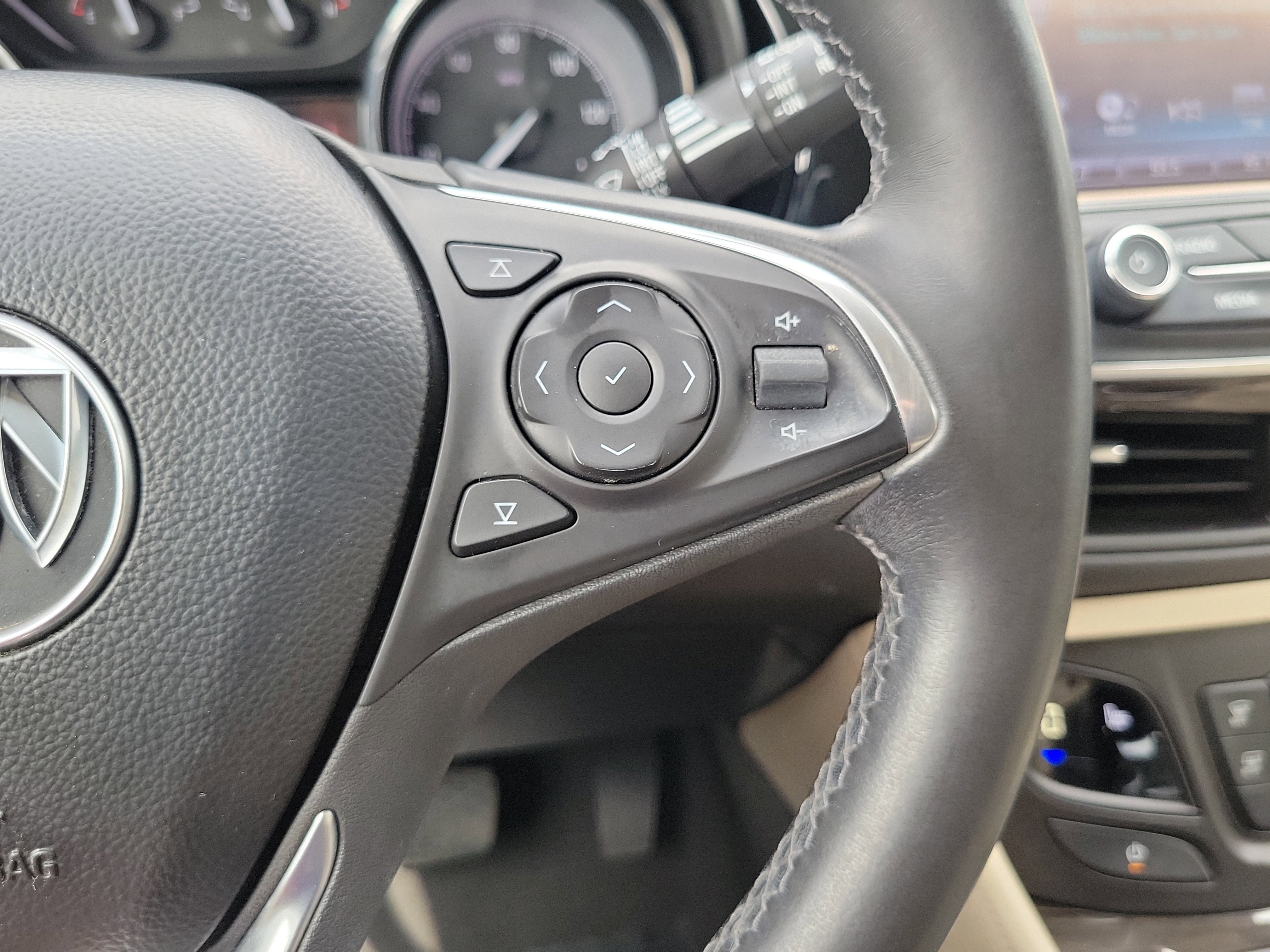 Used 2020 Buick Envision Preferred image 19