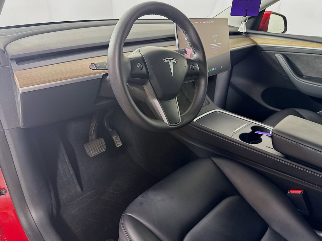 Used 2023 Tesla Model Y Long Range AWD/4WD image 9