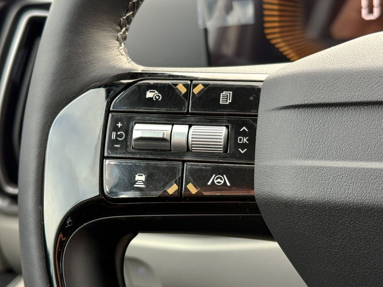 New 2026 Kia Sorento S w/ S Panoramic Sunroof Package image 26