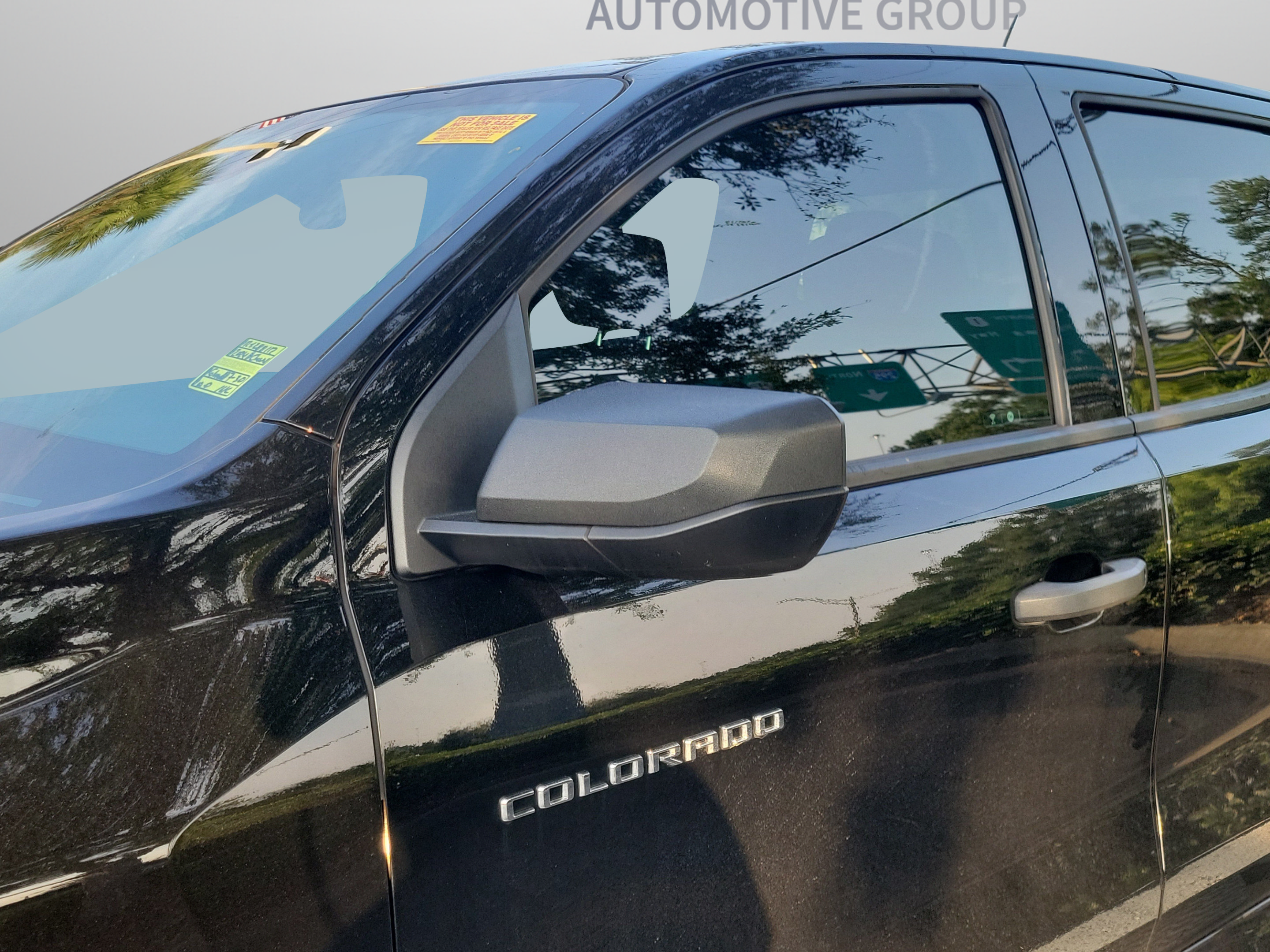 Used 2024 Chevrolet Colorado Trail Boss w/ Advanced Trailering Package AWD/4WD image 8