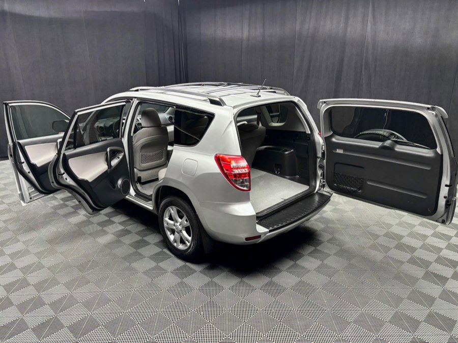 Used 2011 Toyota RAV4 4WD w/ Upgrade Value Pkg image 19