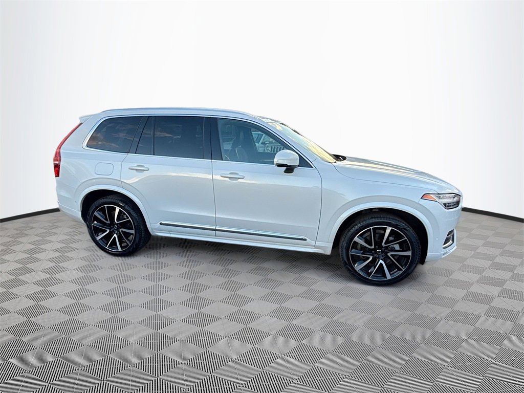 Used 2023 Volvo XC90 B5 Plus w/ Protection Package Premier image 5