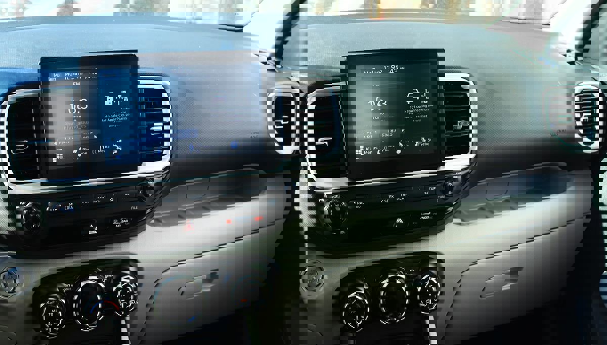 Used 2024 Hyundai Venue SEL image 43