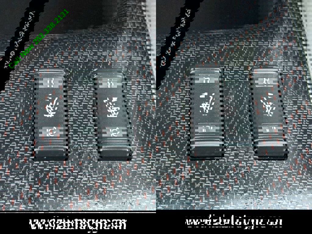 Used 2019 Nissan Pathfinder SL image 35