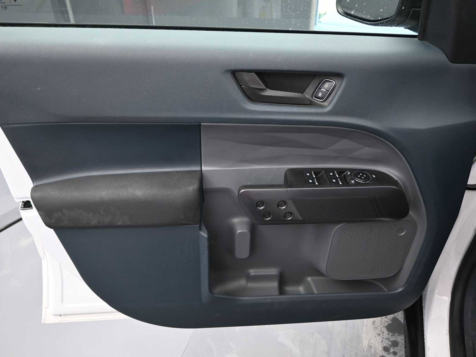 Used 2023 Ford Maverick XL image 12