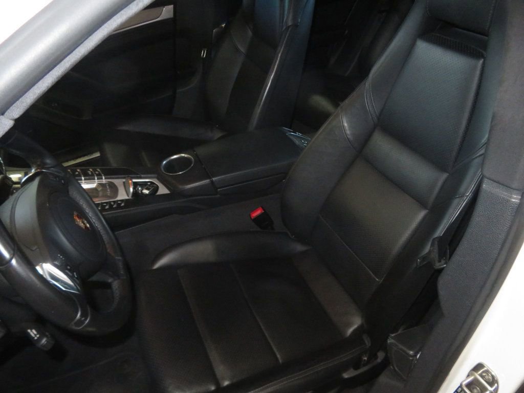 Used 2010 Porsche Panamera Turbo image 18