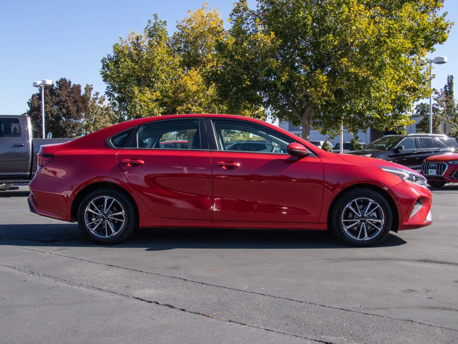 Used 2023 Kia Forte LXS image 8