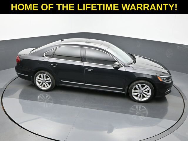 Used 2017 Volkswagen Passat 1.8T SEL Premium image 61
