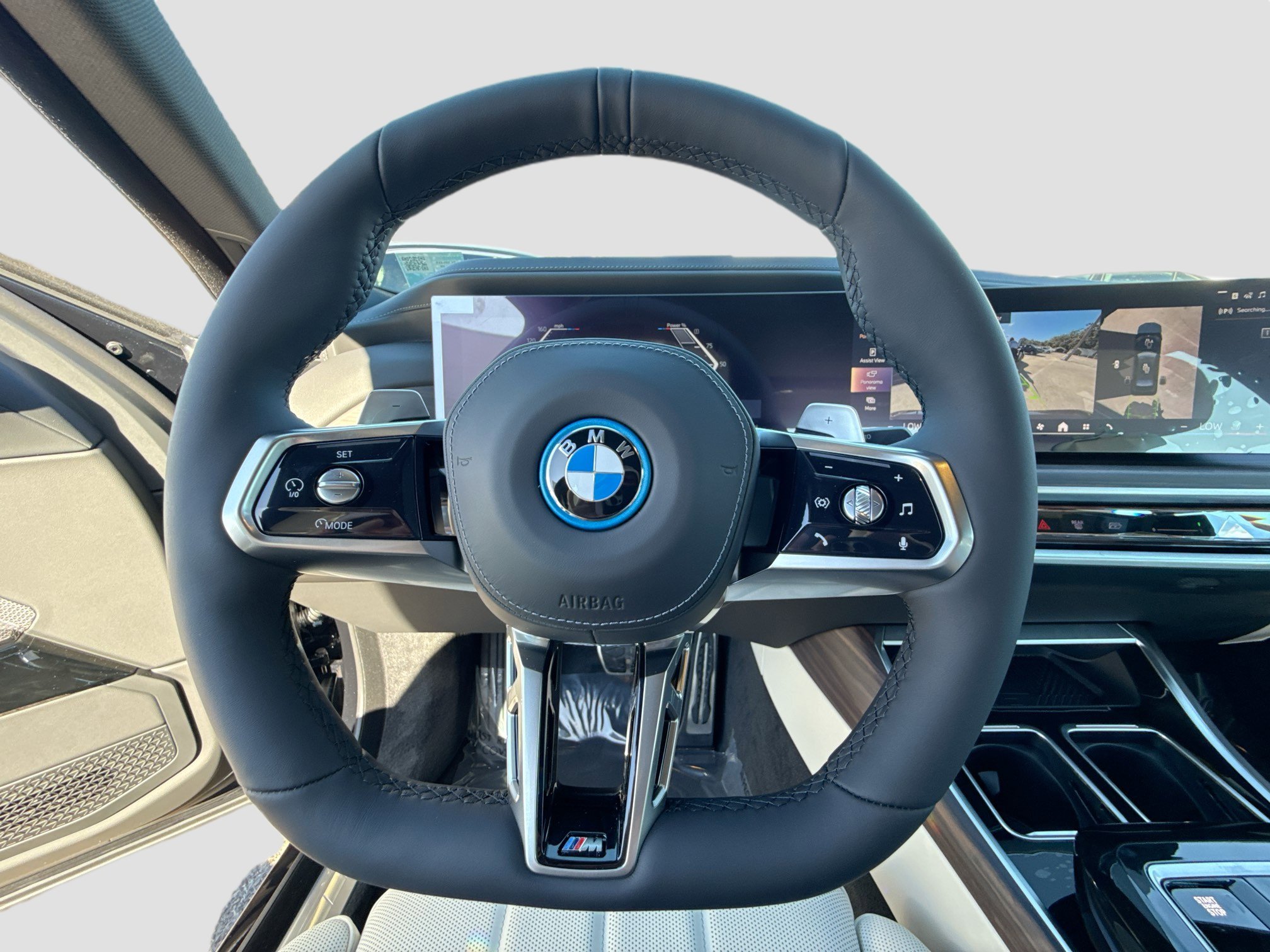 New 2026 BMW 750e xDrive image 39