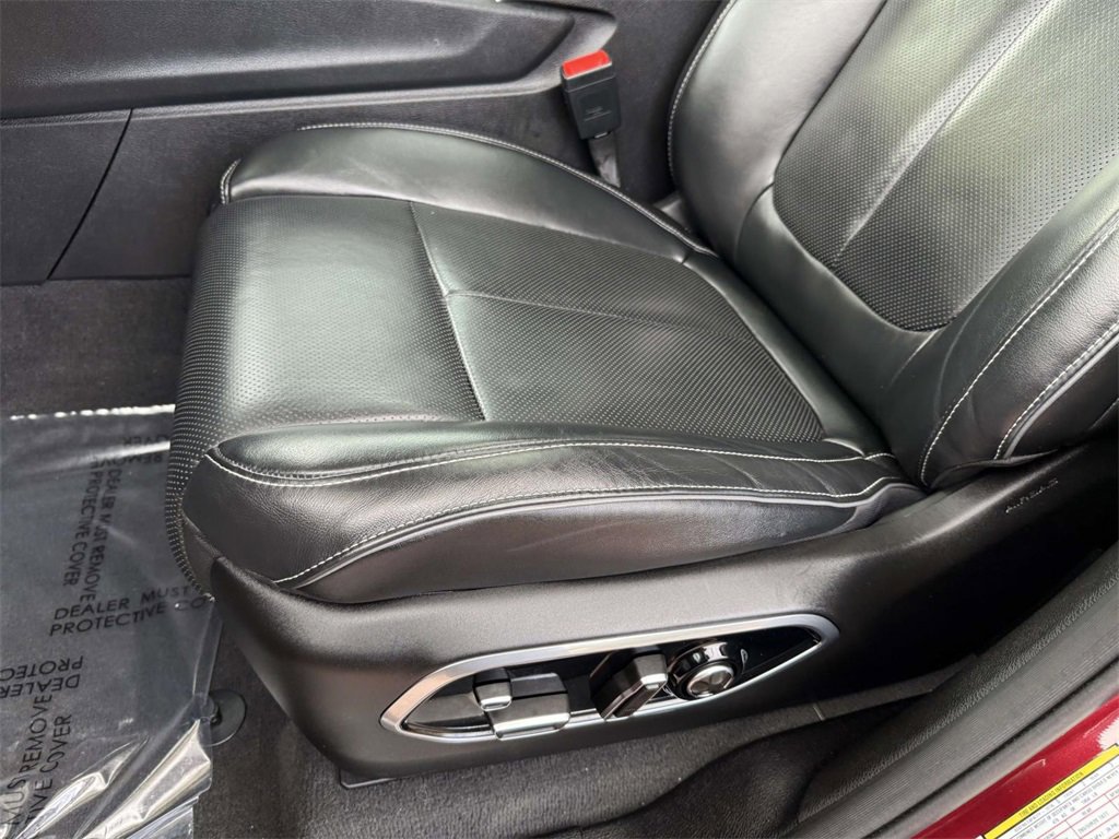 Used 2022 Jeep Grand Cherokee Overland w/ Luxury Tech Group IV image 20