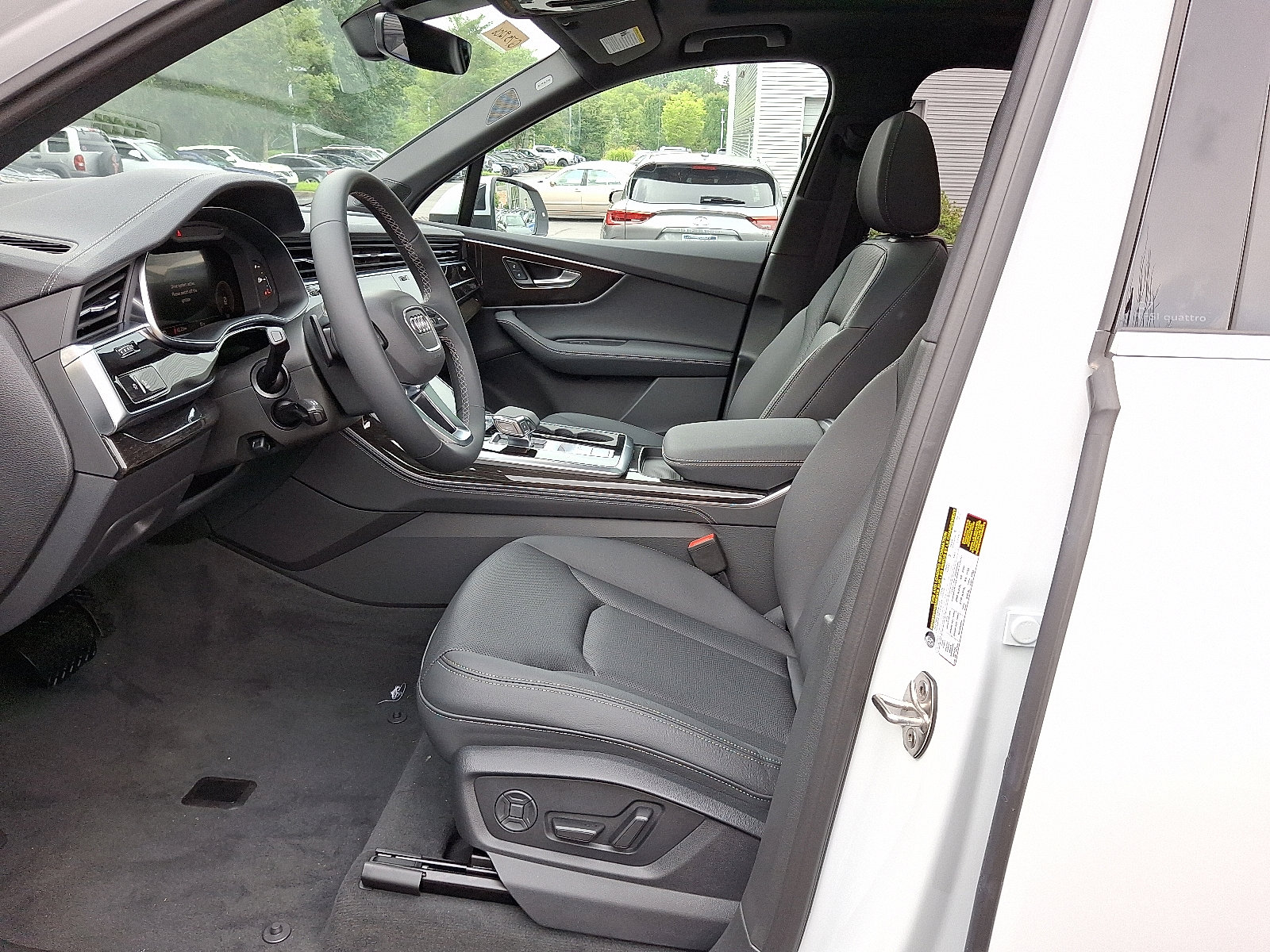 New 2025 Audi Q7 3.0T Premium Plus image 9