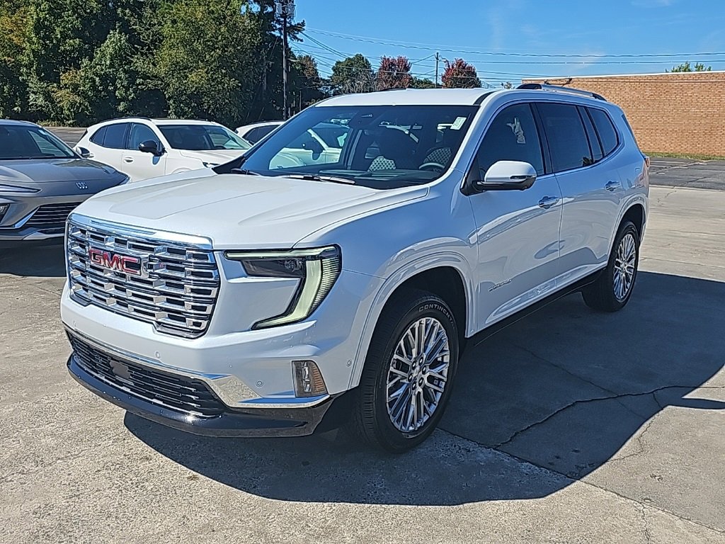 New 2026 GMC Acadia Denali w/ Super Cruise Package image 4