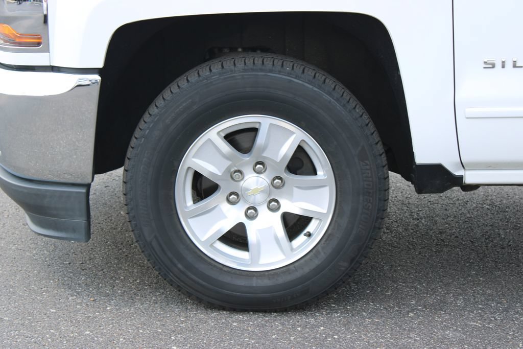 Used 2018 Chevrolet Silverado 1500 LT w/ All Star Edition RWD image 22
