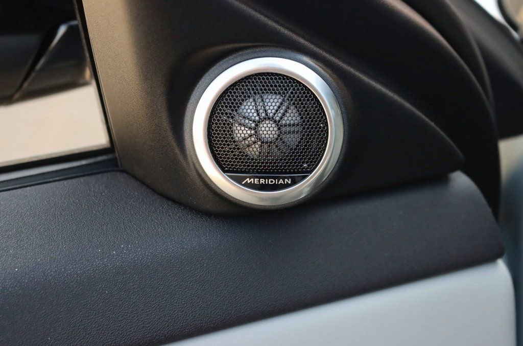 Used 2026 Land Rover Range Rover Evoque S image 12