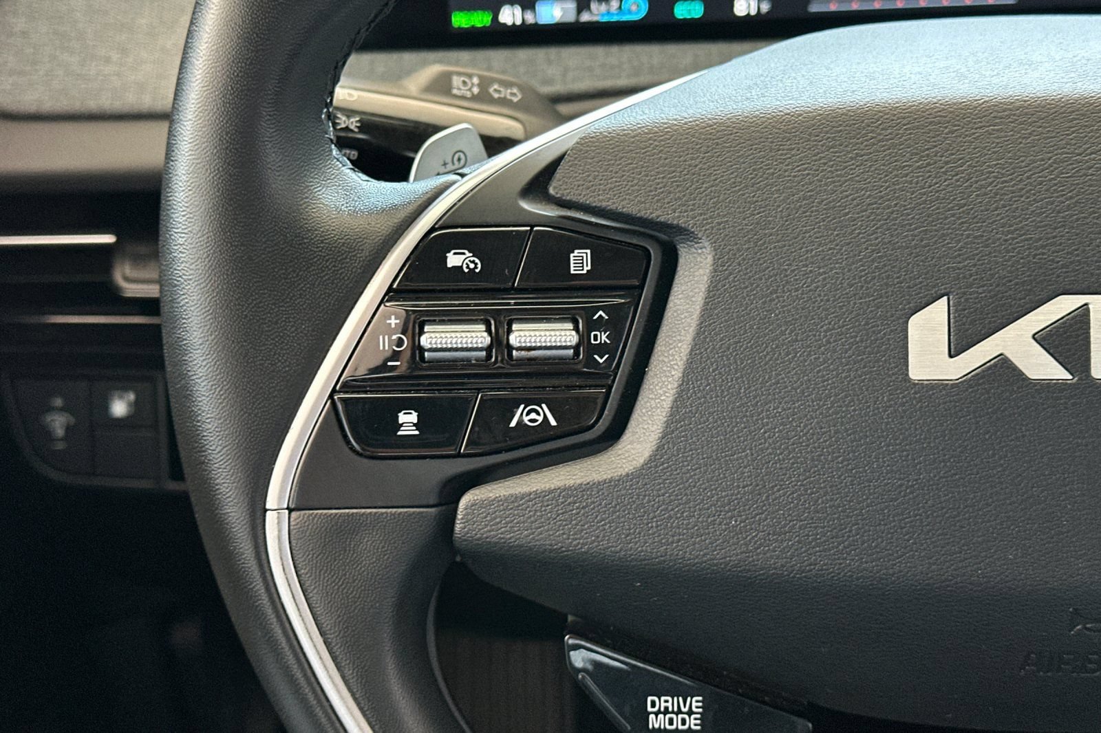 Used 2024 Kia EV6 Light RWD image 30