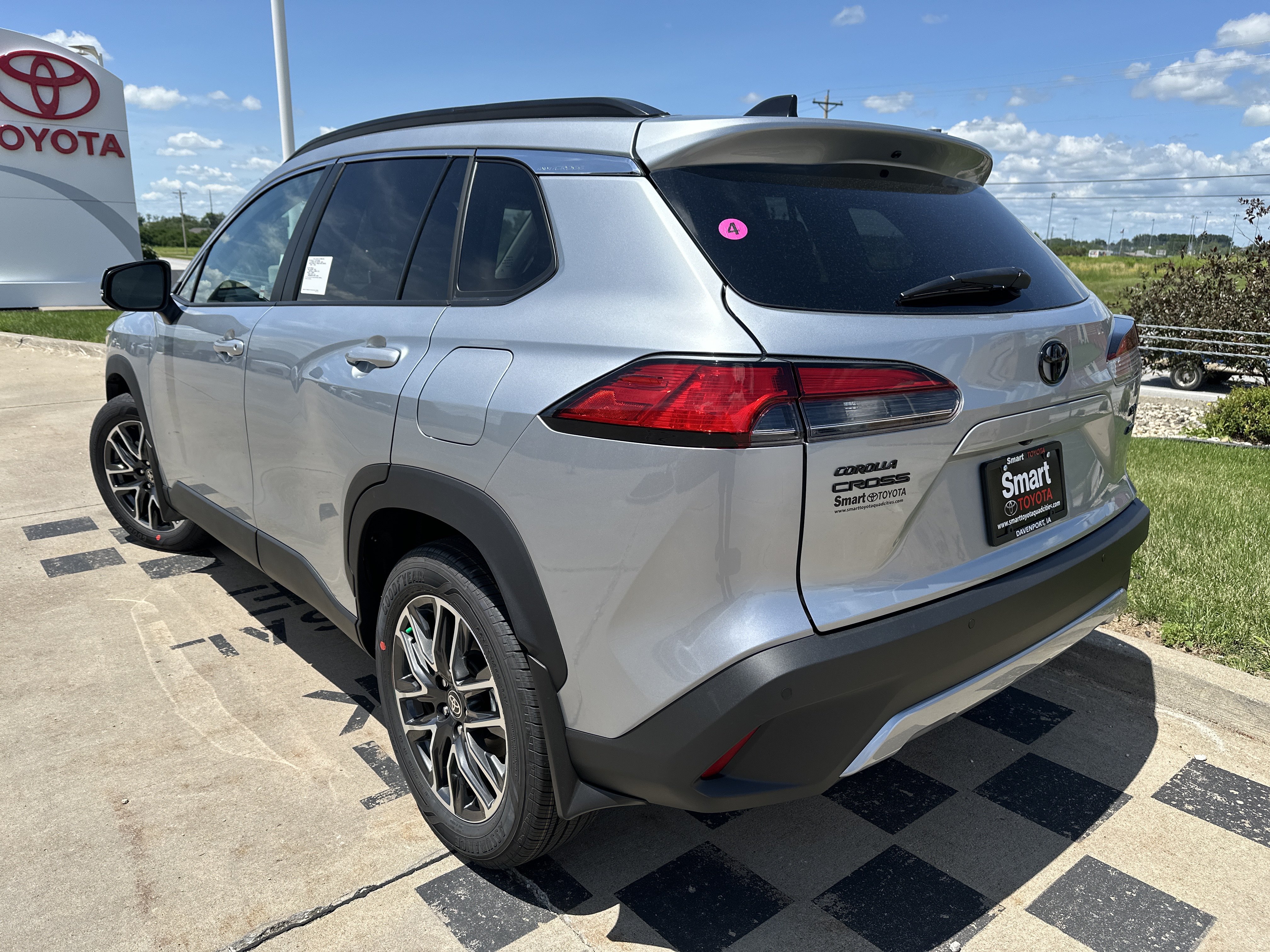 New 2026 Toyota Corolla Cross XLE w/ Convenience Package AWD/4WD image 4