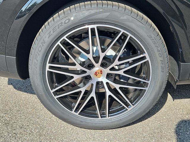 New 2026 Porsche Cayenne AWD/4WD image 13