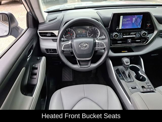 Used 2023 Toyota Highlander XLE image 17